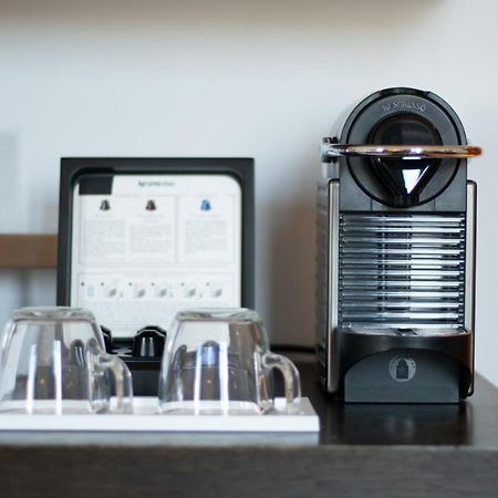 Hotel Maximilian'S アウグスブルク エクステリア 写真 A Nespresso machine