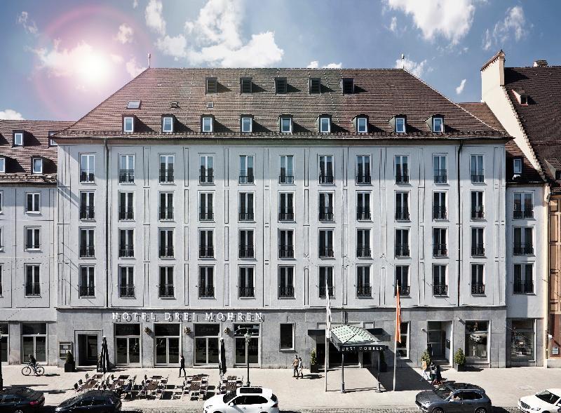 Hotel Maximilian'S アウグスブルク エクステリア 写真 The former department store in 2010